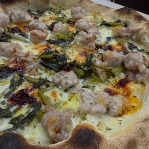 IMMAGINE-PIZZERIA-SCARABEO-MILAZZO-SPECIALITA-(7)