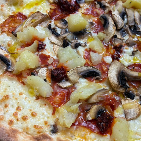 IMMAGINE-PIZZERIA-SCARABEO-MILAZZO-SPECIALITA-(8)
